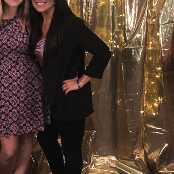 Black loose fitting suit jacket - Picture 3 of 4